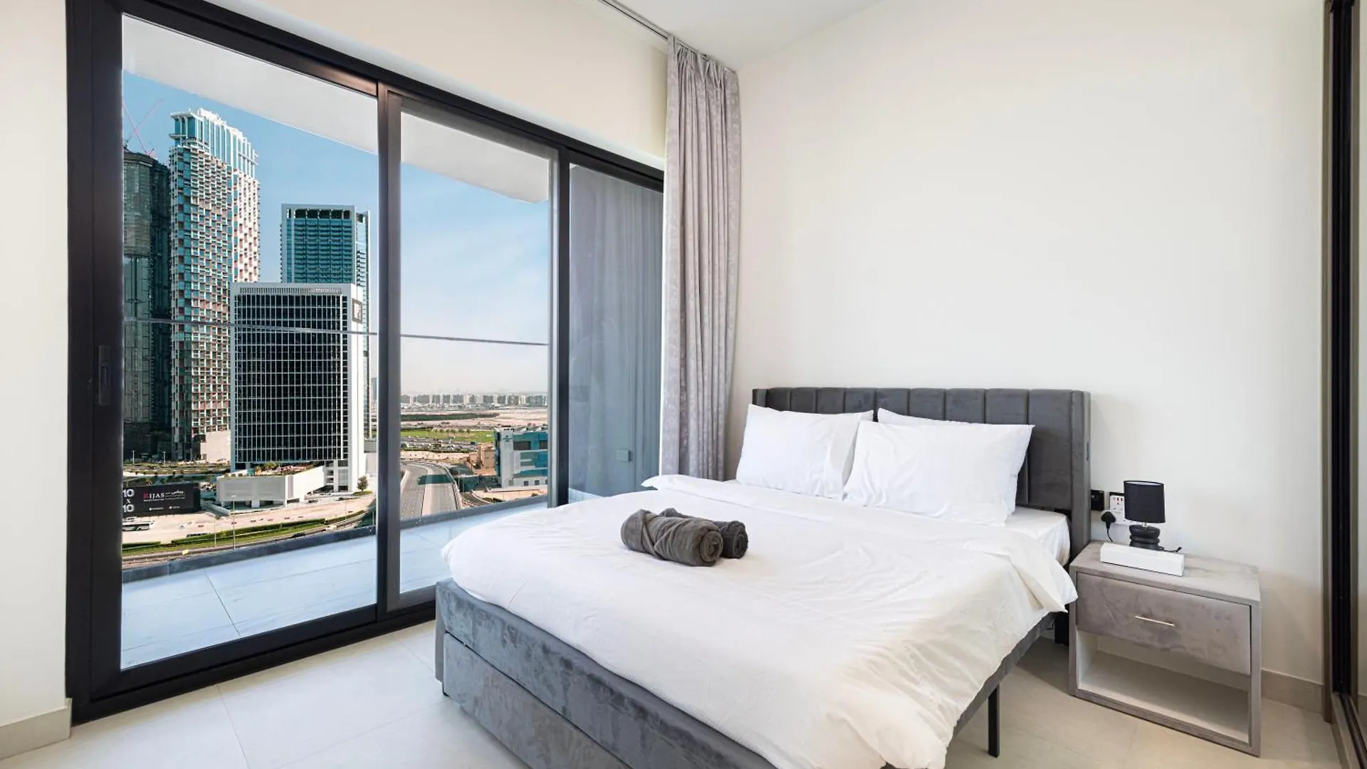 Luxury 2Br Burj View & Jacuzzi Apartment Dubai United Arab Emirates