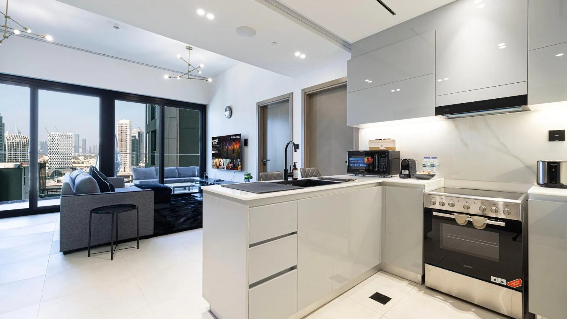 Luxury 2Br Burj View & Jacuzzi Apartment Dubai